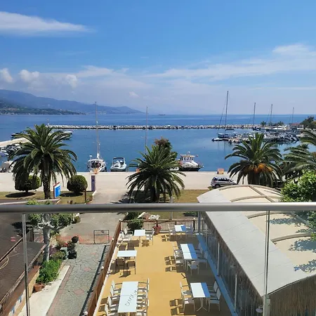 公寓 Iraklitsa Port View