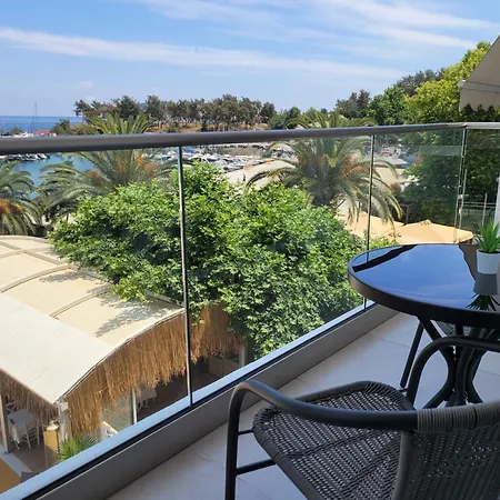 Iraklitsa Port View Daire