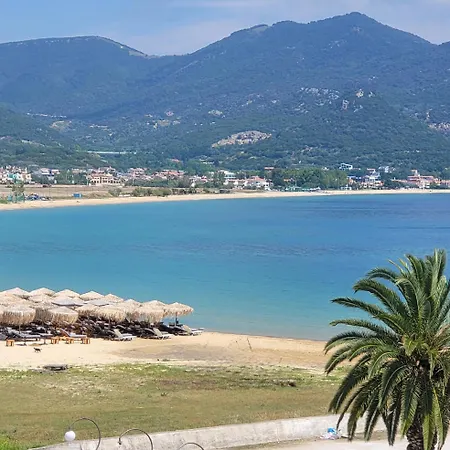 Iraklitsa Port View