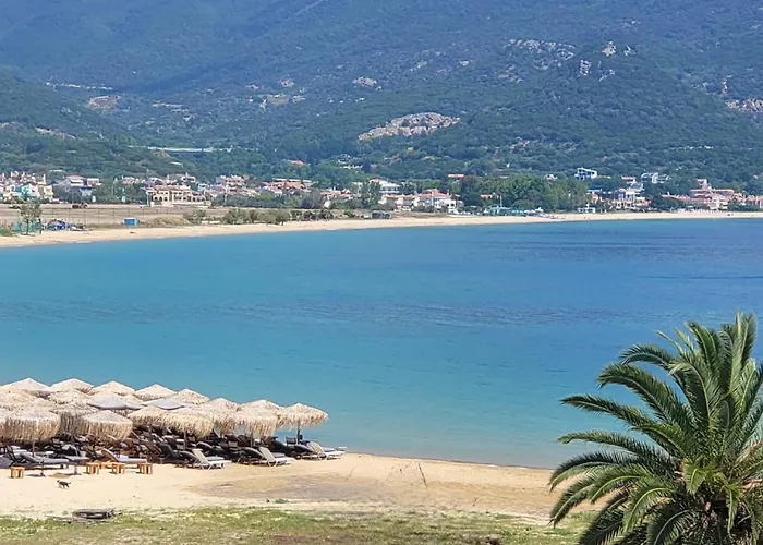 Iraklitsa Port View